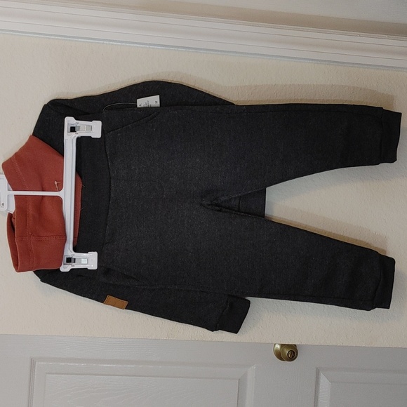 7 For All Mankind hoodie sweat suit 2PC set sizes 2T-3T NWT - Picture 4 of 8